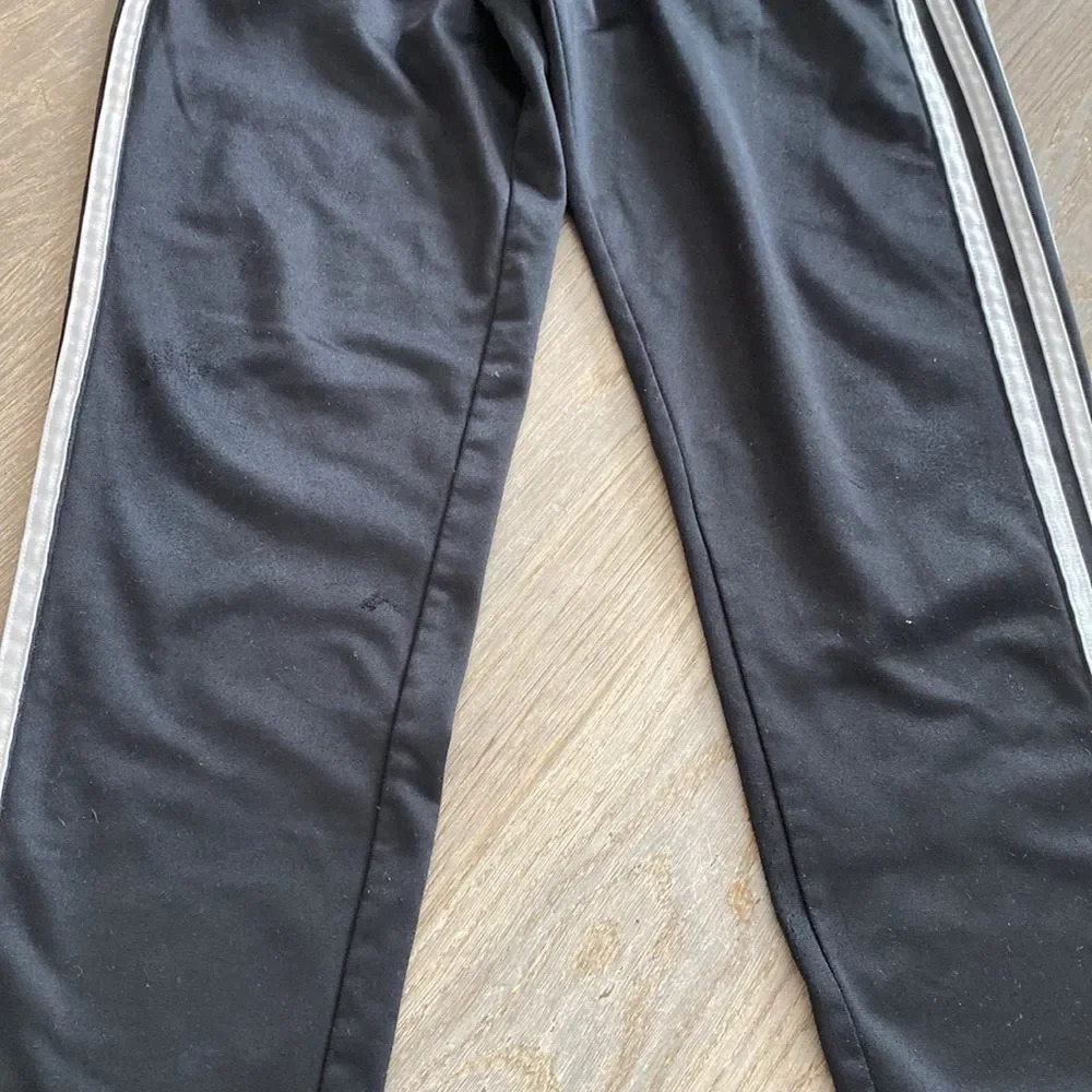 Adidas sweatpants - Picture 2 of 3